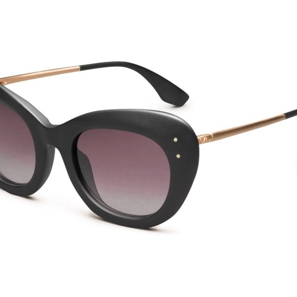 IVI Faye Sunglasses NWOT - Picture 2 of 10